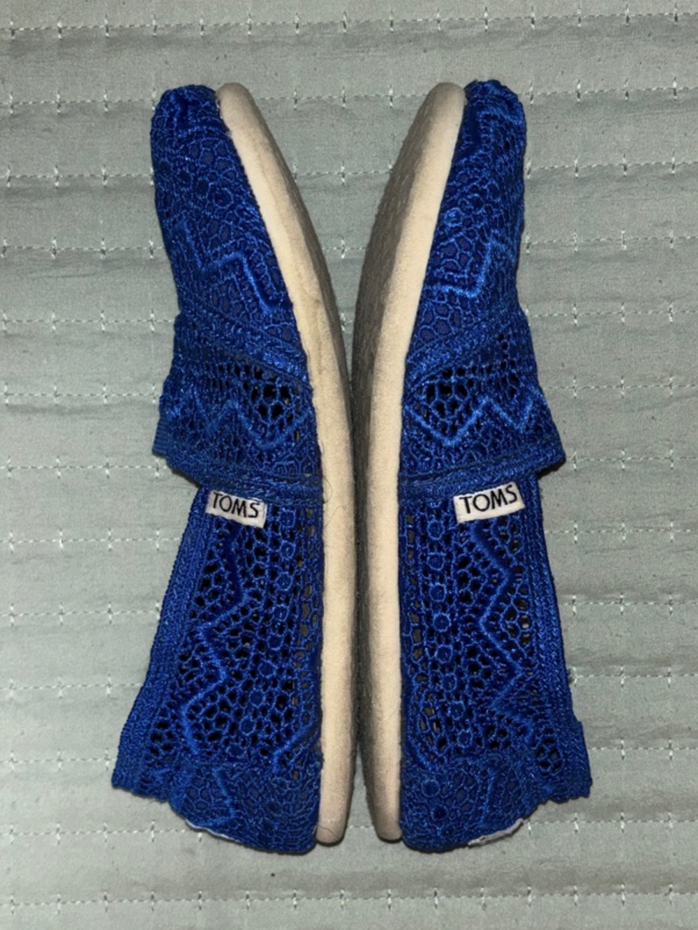TOMS Women’s Crochet Lace Classic Slip On Flats - Blue - W5